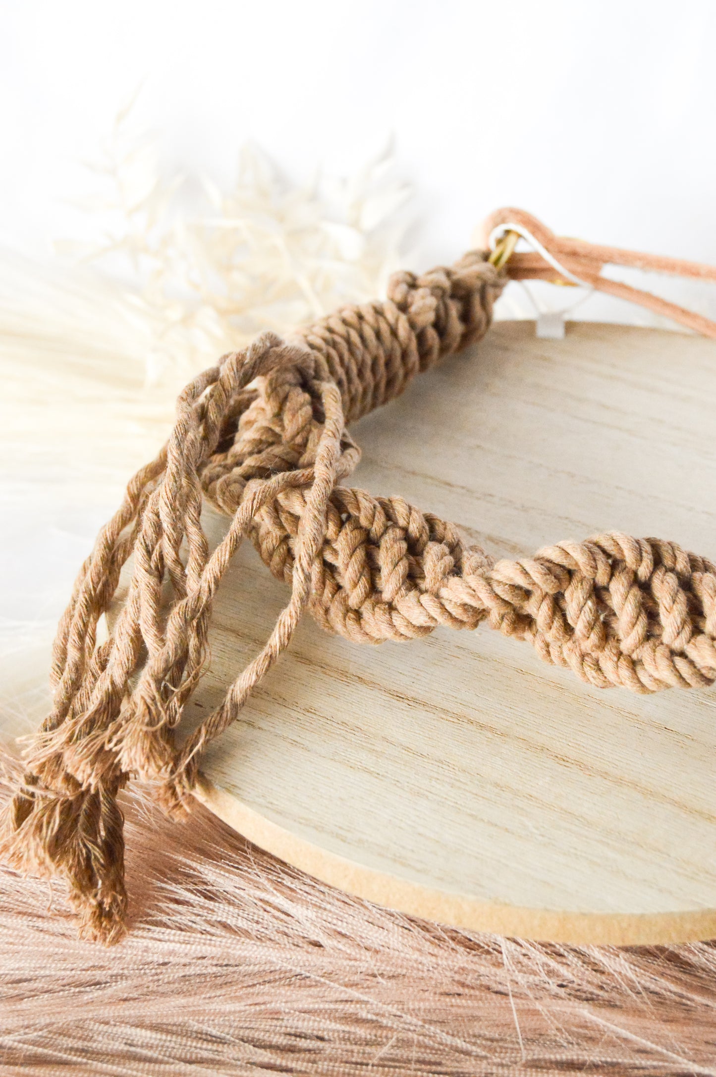 Ember & Ivory- Java Macrame Dog Leash w/ Natural Leather Handle--5 ft