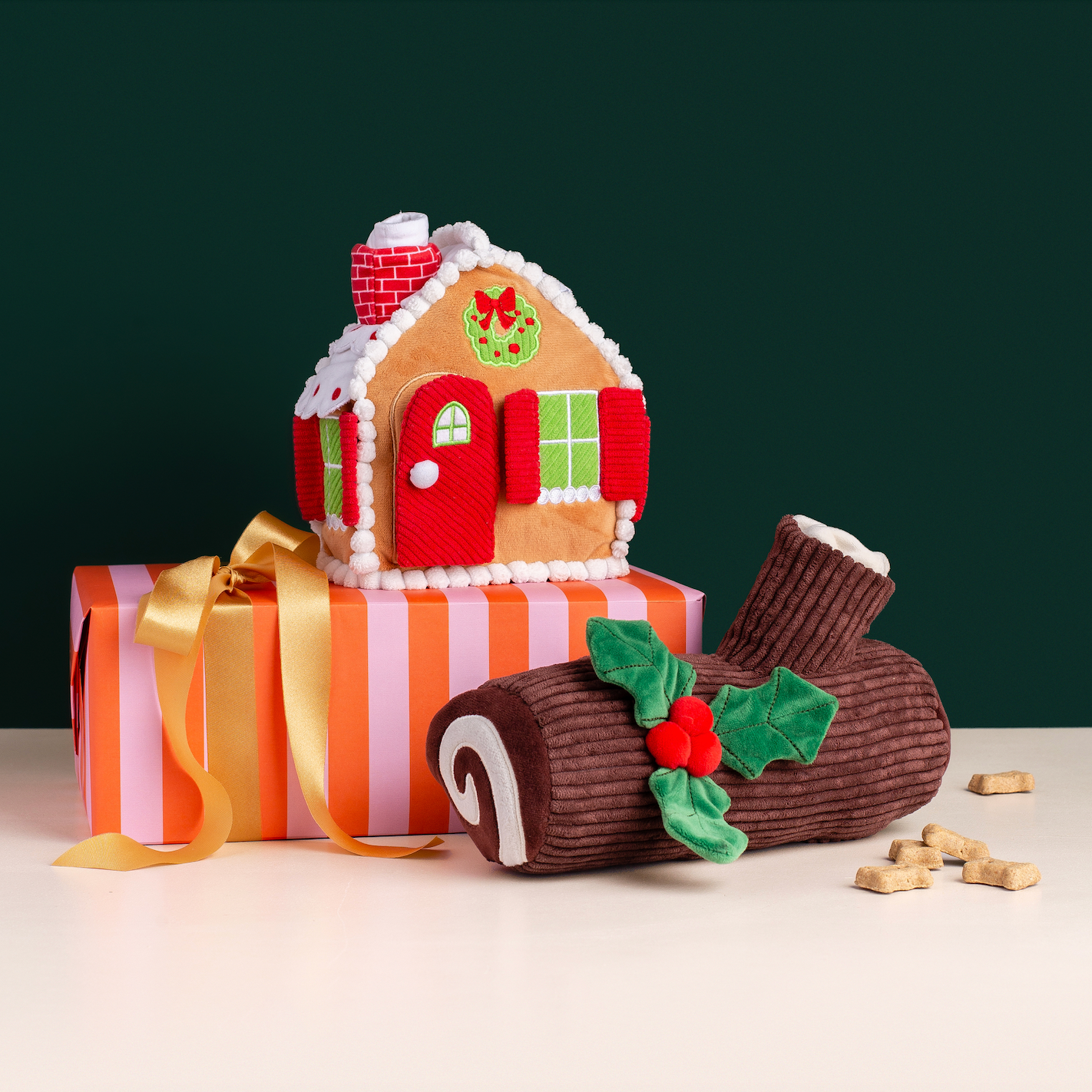 The Foggy Dog-Gingerbread House Interactive Snuffle Holiday Dog Toy