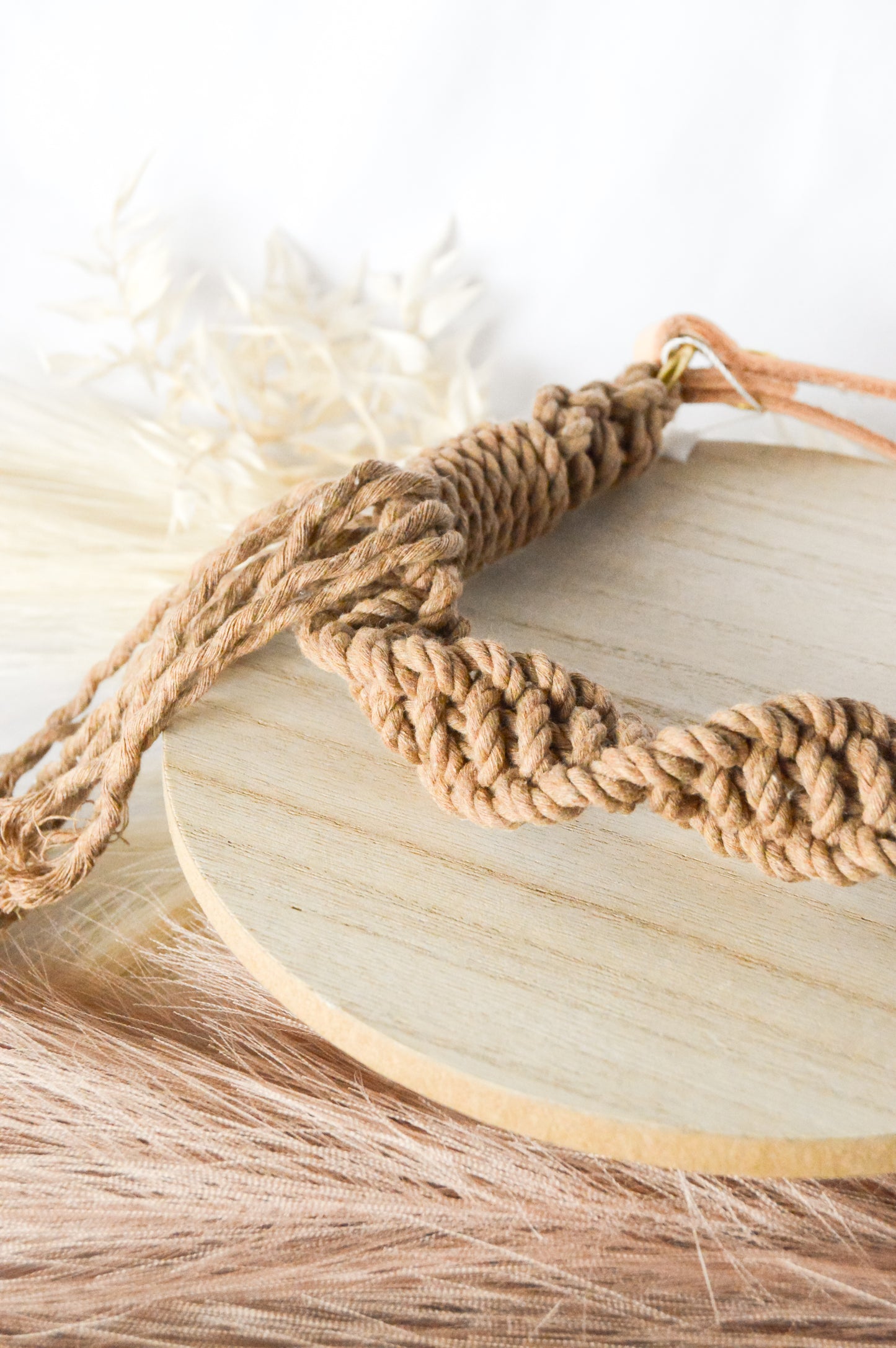 Ember & Ivory- Java Macrame Dog Leash w/ Natural Leather Handle--5 ft