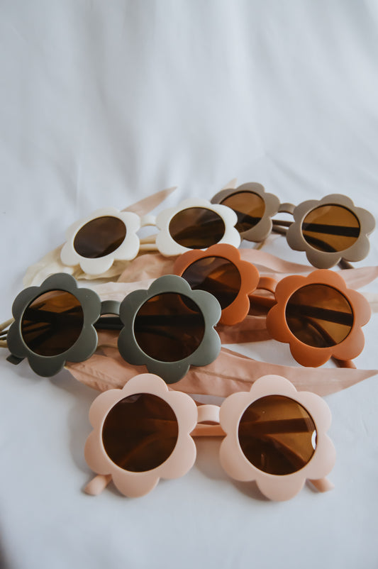 Large Petal Sunnies