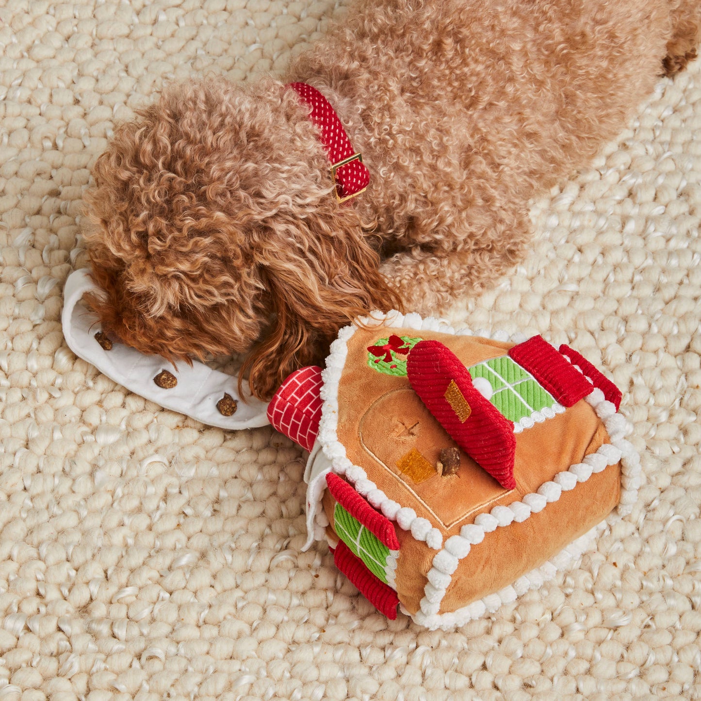 The Foggy Dog-Gingerbread House Interactive Snuffle Holiday Dog Toy